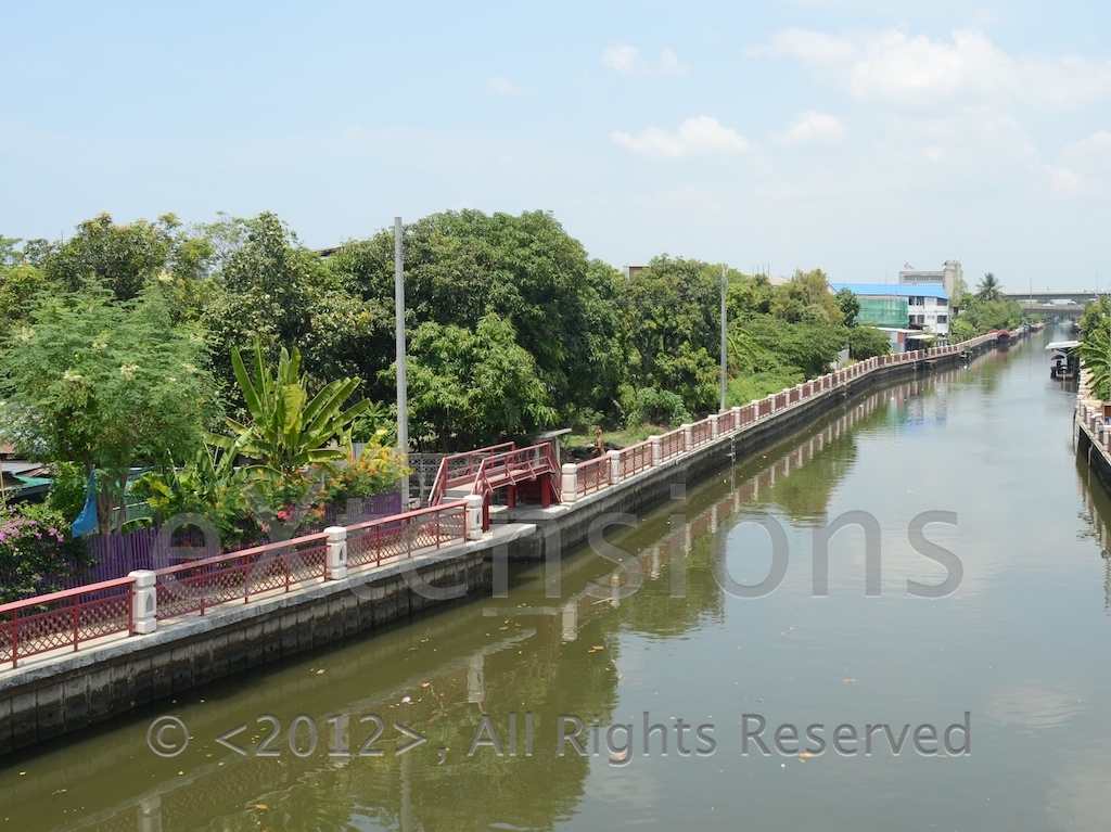 Thonburi side