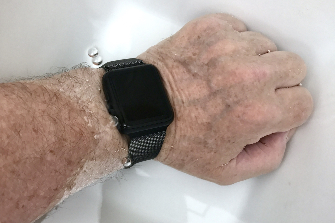 Apple Watch in water