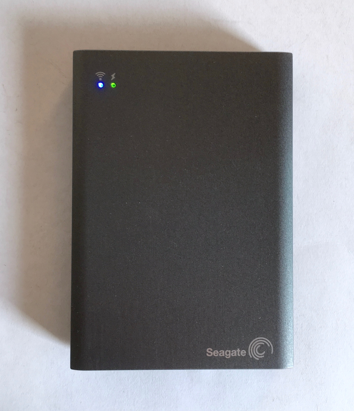 Seagate Wireless Plus - Power and WiFi Lights On