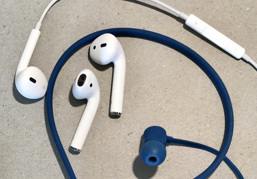 BeatsX, AirPods and Earbuds