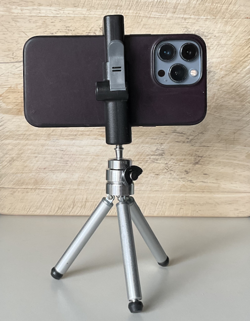 Studio Neat, Glif tripod mount