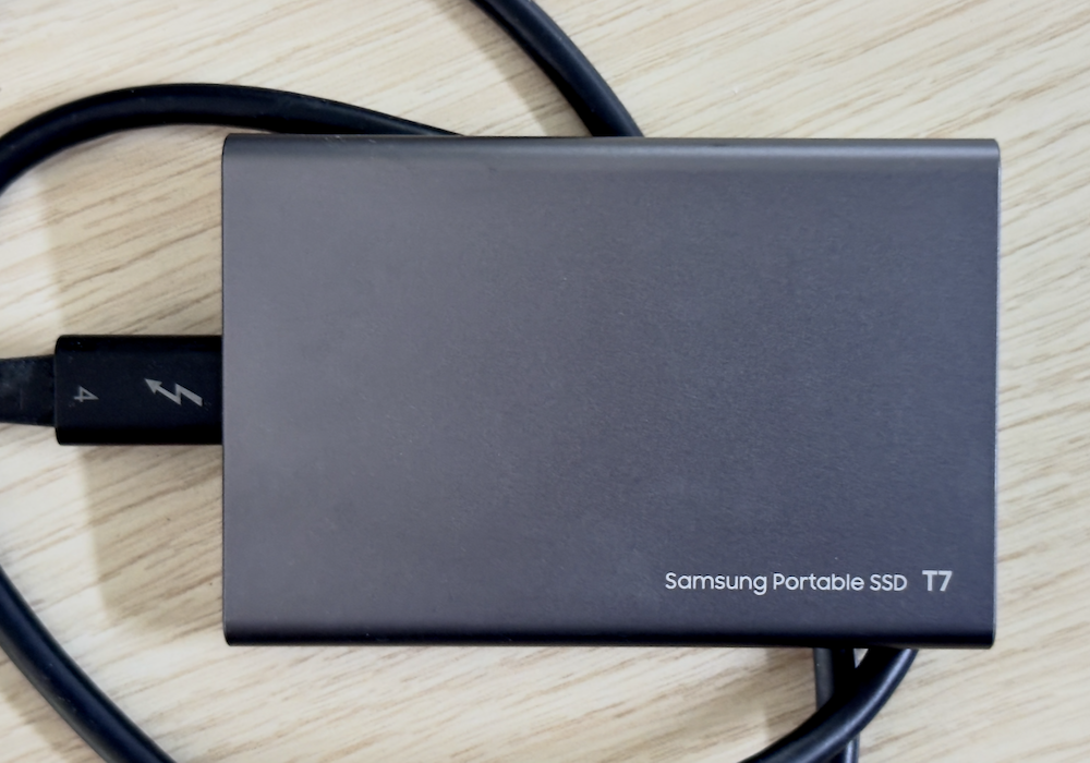 Samsung external disk + T4 cable
