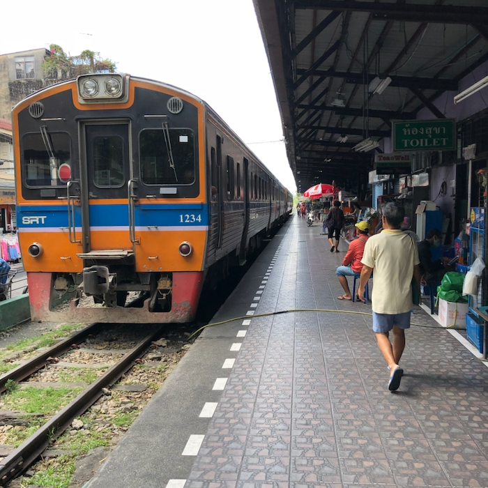 Thonburi station
