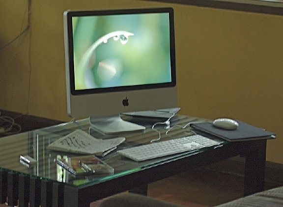 iMac in home environment. DO not steal my pictures